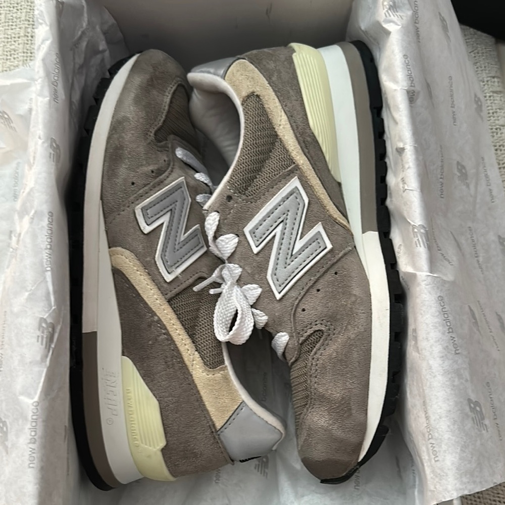Unisex New Balance | 996 Sneakers | 5.5M/6.5W - Picture 7 of 16